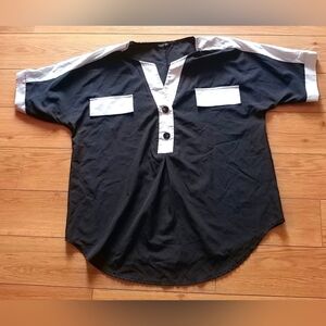 ⏰️3/$10 1X SHEIN Women B&W Blouse